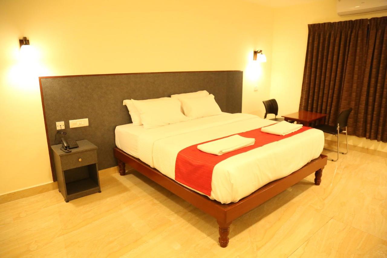 Hotel Sera Grand Chennai Exterior photo
